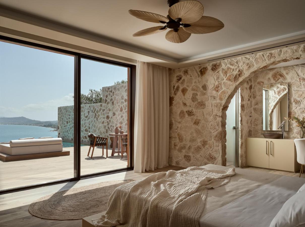 הוילה Orthoniaí White Springs Retreat מראה חיצוני תמונה