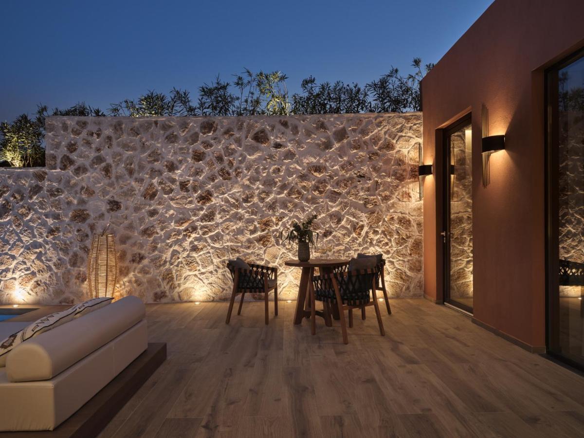 הוילה Orthoniaí White Springs Retreat מראה חיצוני תמונה